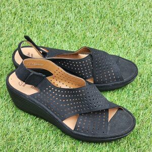 CLARKS COLLECTION - Women's Wedges - SIZE 9.5M